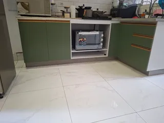 Eletricistas, Encanador, Montador de Móveis, Instalador de Ar Condicionado 